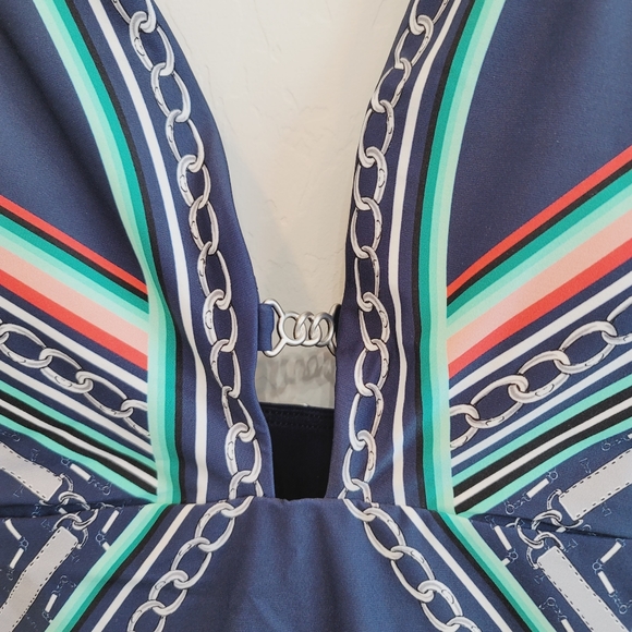 NWT Jets Riviera Plunge Swimsuit INK/WHITE Size 4 - Picture 6 of 16